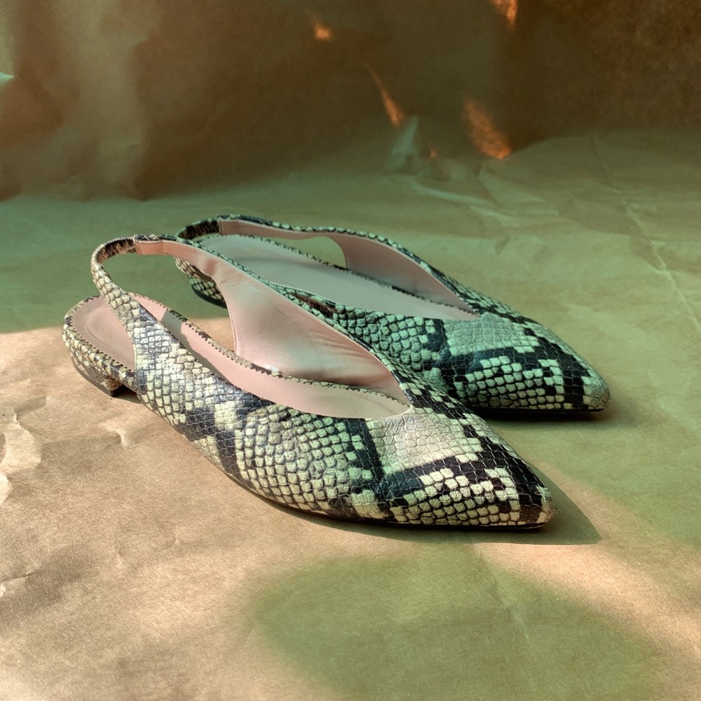 J. Crew Snake Flat Size 7.5